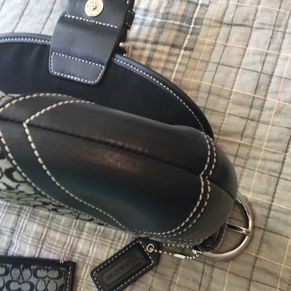 Coach Black and Gray Signature C Shoulder Bag - Picture 6 of 6